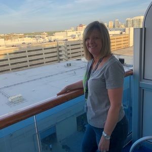 Meet your Posher, Dianne